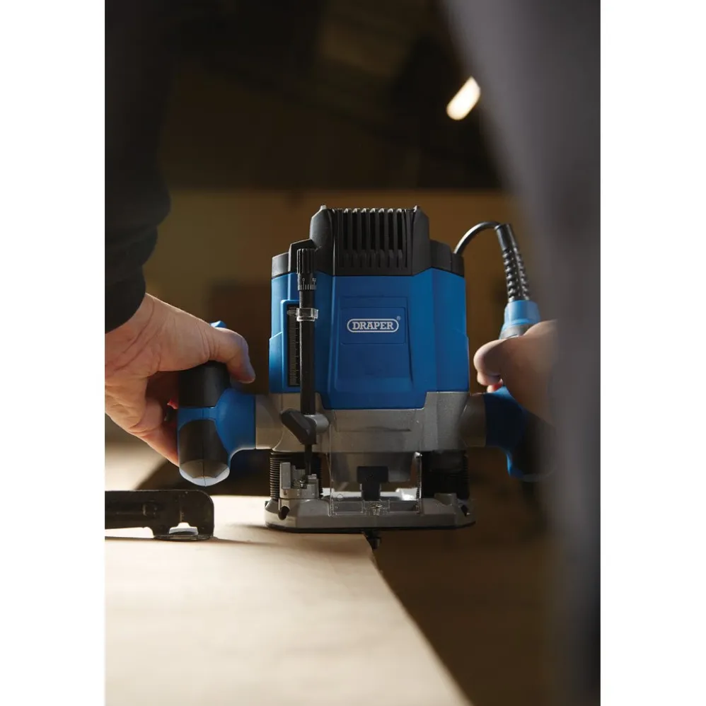 230V Variable Speed Router, 1/4", 1200W