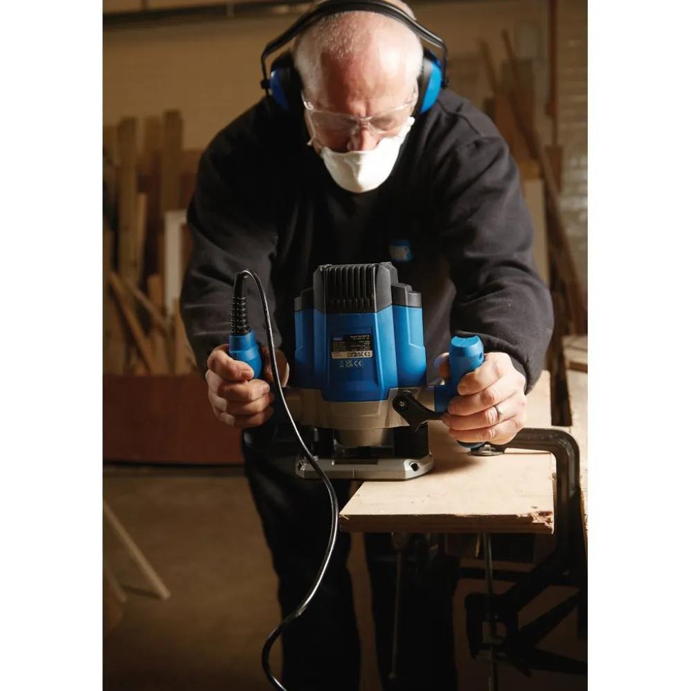 230V Variable Speed Router, 1/4", 1200W